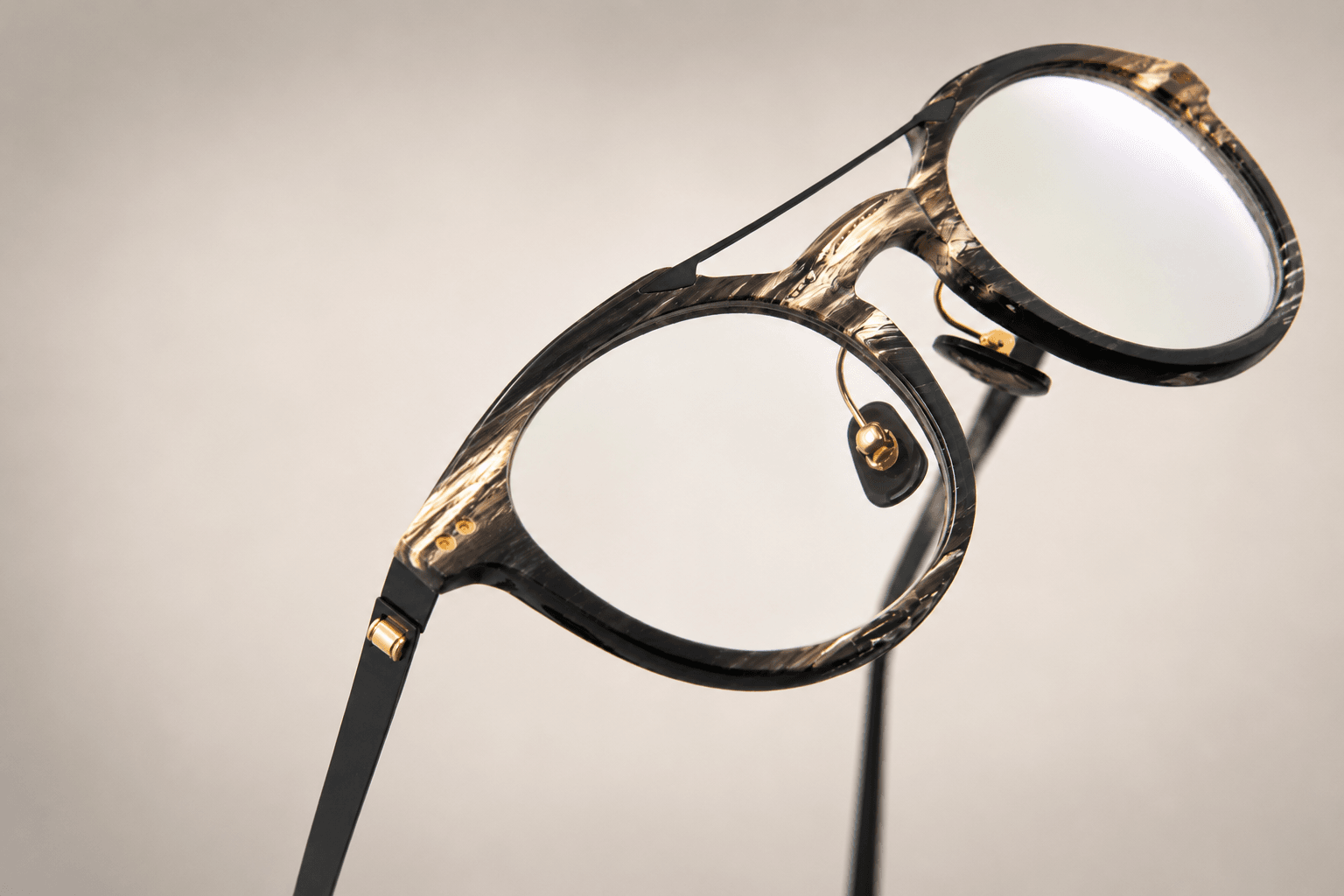 Moraine buffalo horn frame viewed from above