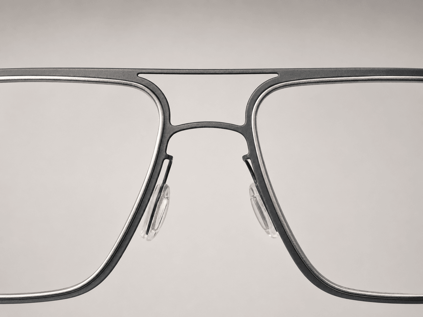 Vector double bridge and adjustable nose pads