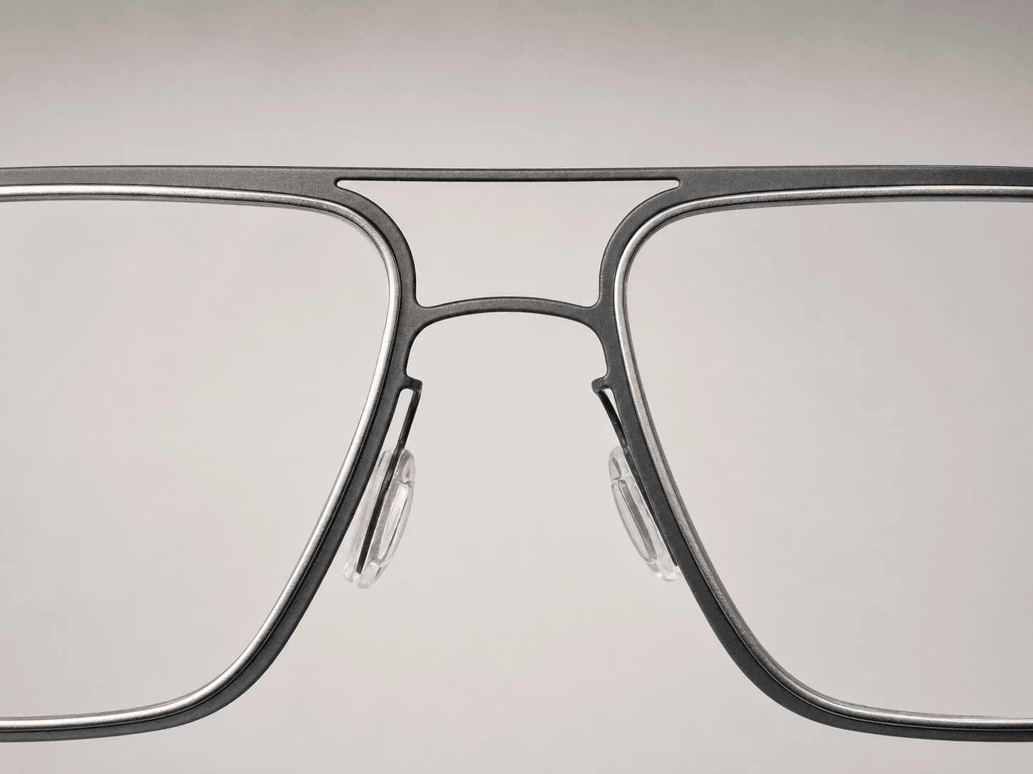 Vector double bridge and adjustable nose pads