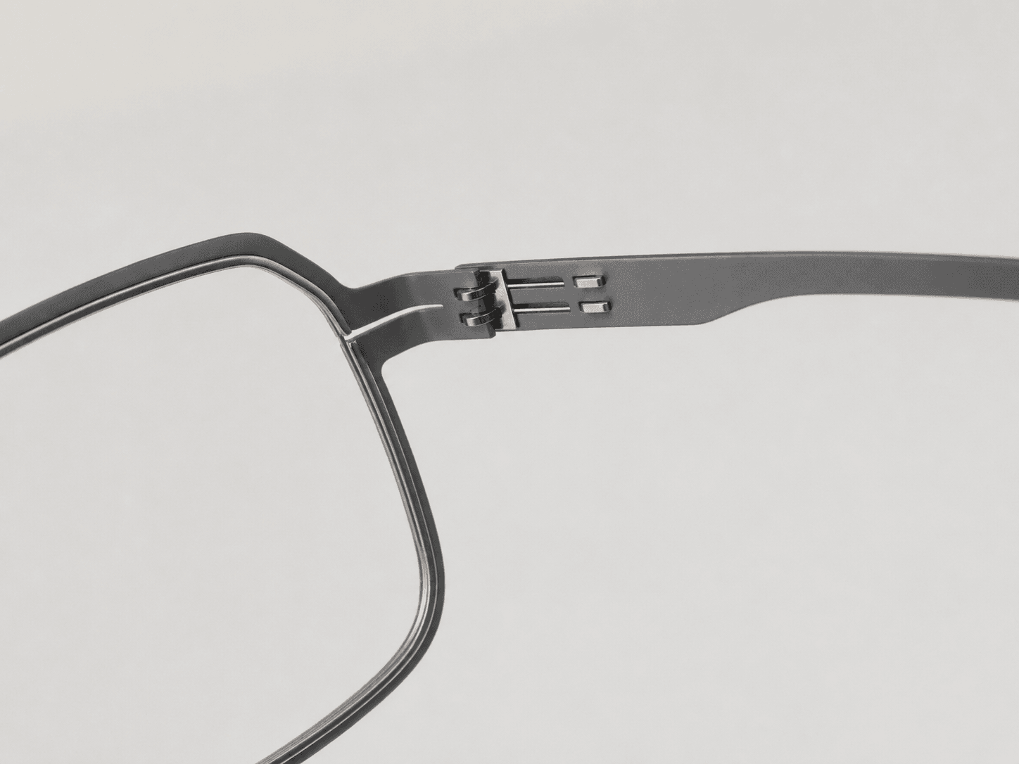 Vector temple-to-front connection detail